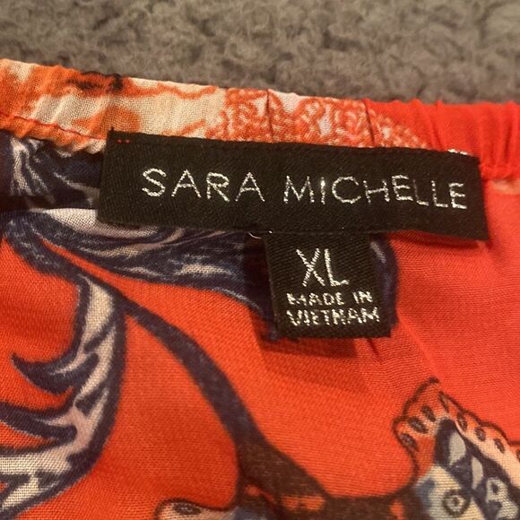 Sara Michelle Floral Top Size XL - Picture 9 of 12